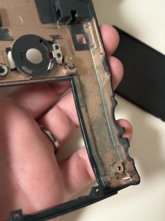 Green blotches on the copper RF spray on the inside of the Newton case